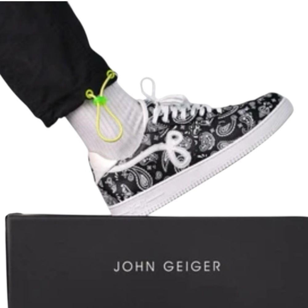 John Geiger GF-01 Lows Black and White Paisley Sneakers Size 13